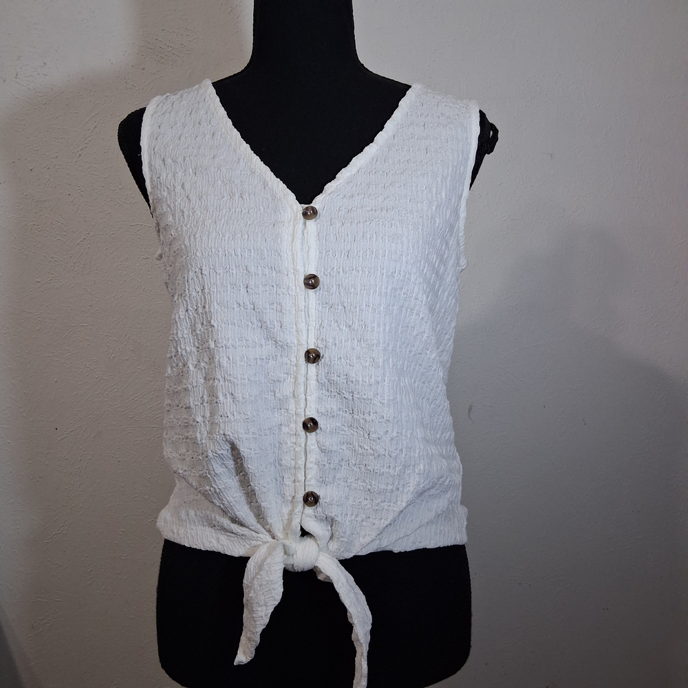 Sanctuary Textured White Sleeveless Tie-Front Blouse